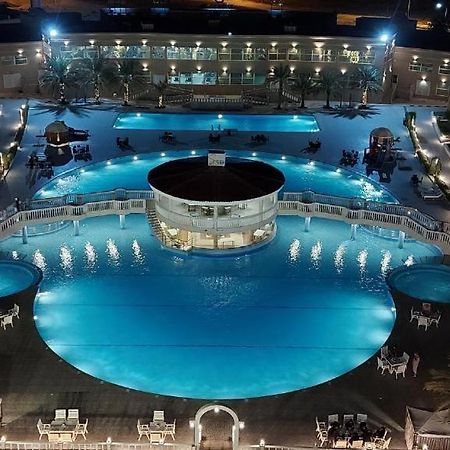 Al Salam Grand Hotel Al Buraimi Exterior photo