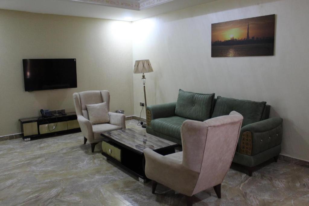 Al Salam Grand Hotel Al Buraimi Exterior photo