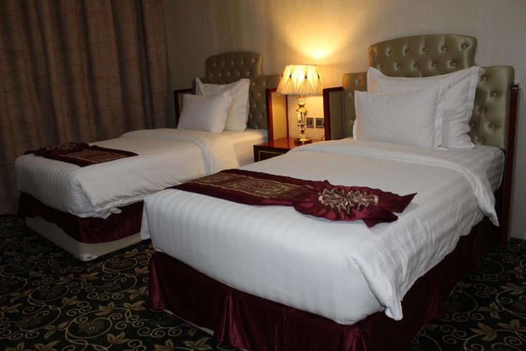 Al Salam Grand Hotel Al Buraimi Exterior photo