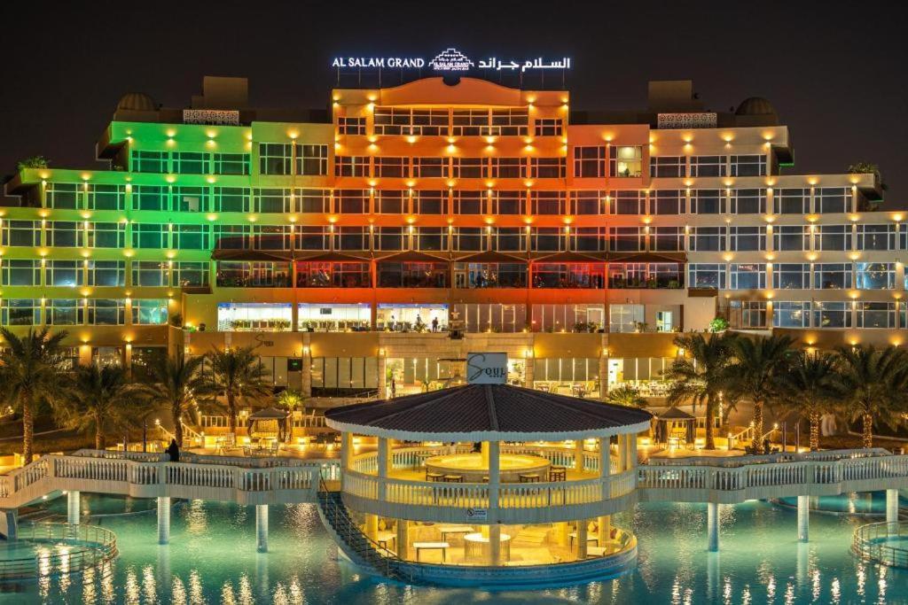 Al Salam Grand Hotel Al Buraimi Exterior photo